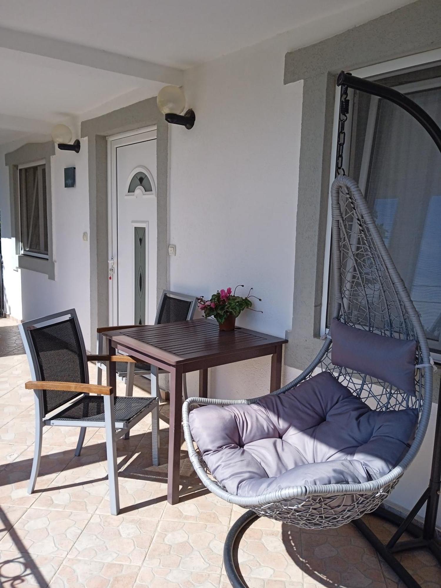 Aparttoni โดบราวอดา ภายนอก รูปภาพ